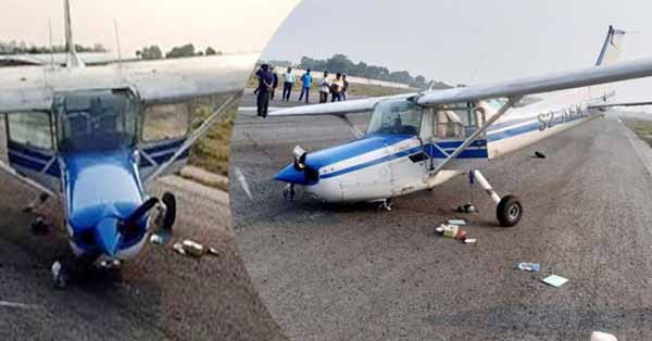 রাজশাহী বিমানবন্দরে একটি প্রশিক্ষণ বিমান অবতরণের সময় চাকা ফেটে গিয়ে দুর্ঘটনার শিকার হয়েছে।